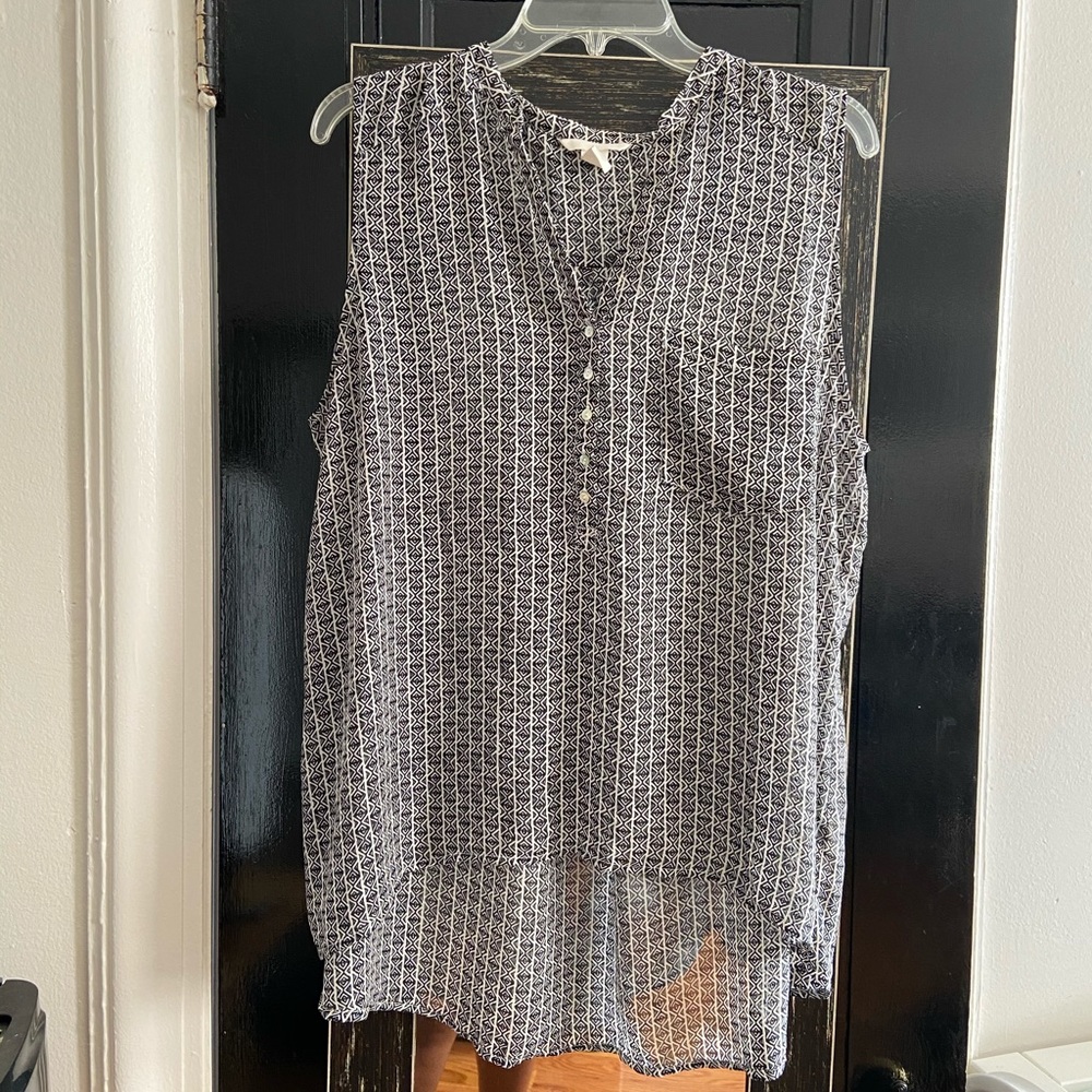 Hi lo patterned chiffon top